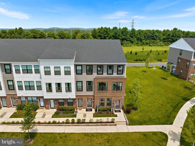 330 CORA BERGEN BLVD, Titusville, NJ 08560