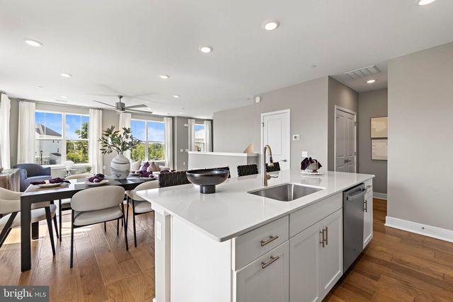 330 CORA BERGEN BLVD, Titusville, NJ 08560