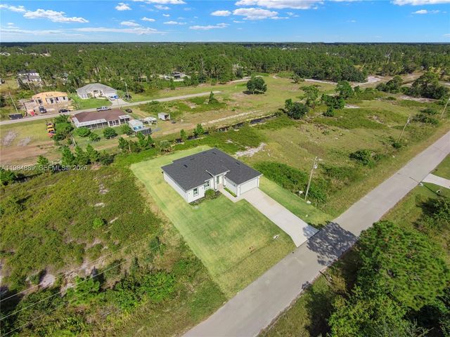 1027 kirkwood st, Lehigh Acres, FL 33974