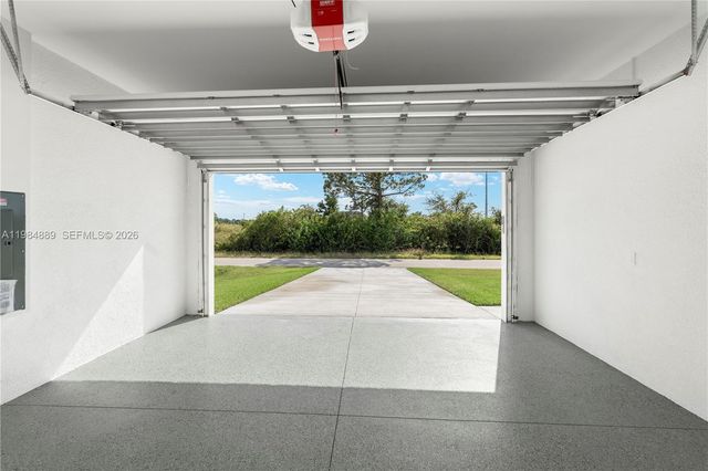 1027 kirkwood st, Lehigh Acres, FL 33974