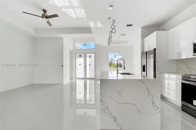 1027 kirkwood st, Lehigh Acres, FL 33974