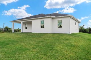 1027 kirkwood st, Lehigh Acres, FL 33974
