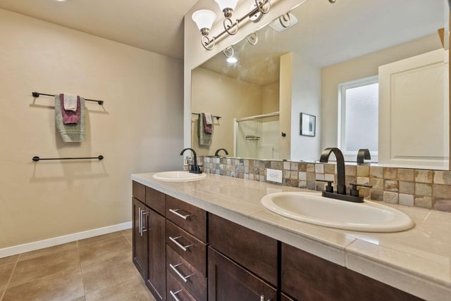 19671 Hollygrape Street, Bend, OR 97702