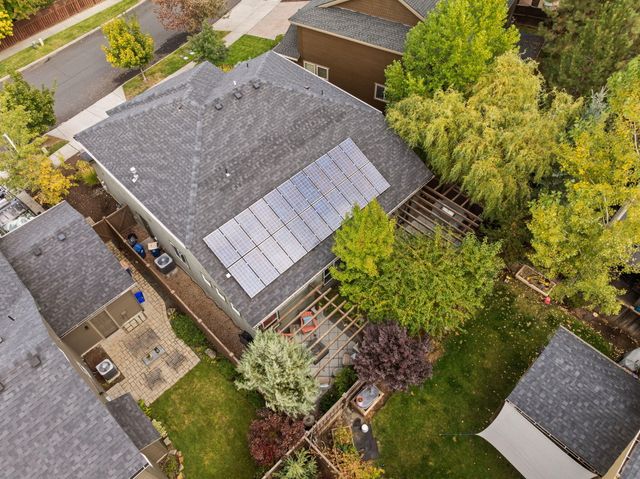 19671 Hollygrape Street, Bend, OR 97702