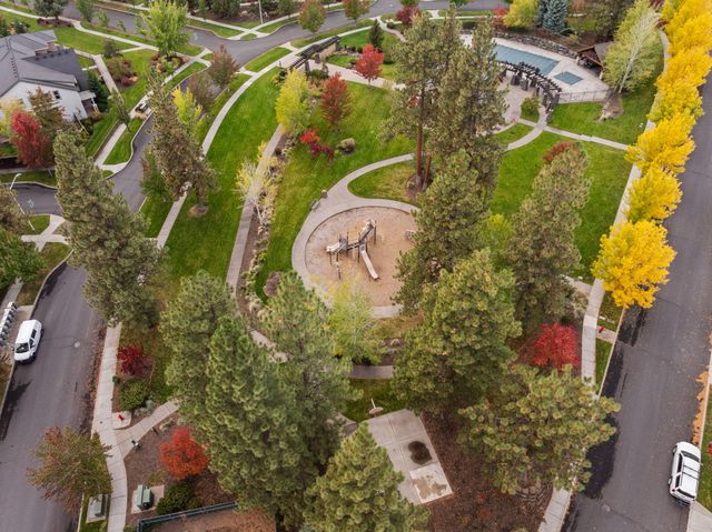 19671 Hollygrape Street, Bend, OR 97702