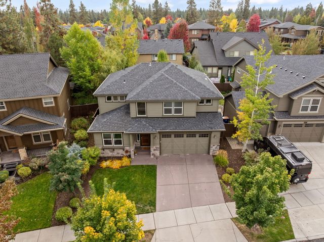 19671 Hollygrape Street, Bend, OR 97702