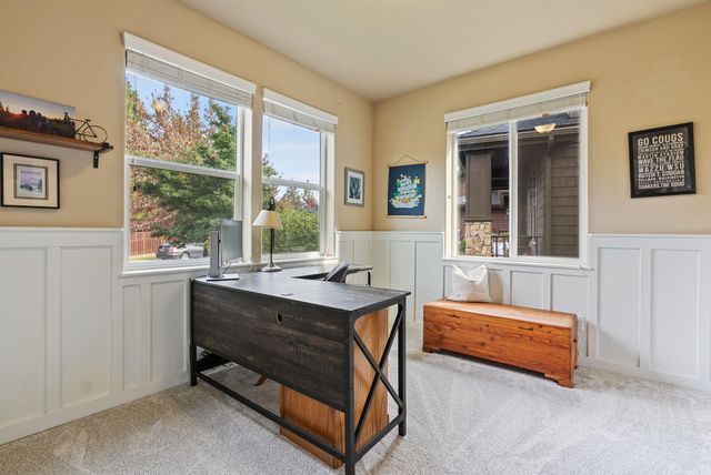 19671 Hollygrape Street, Bend, OR 97702