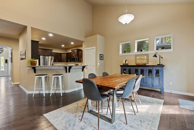 19671 Hollygrape Street, Bend, OR 97702