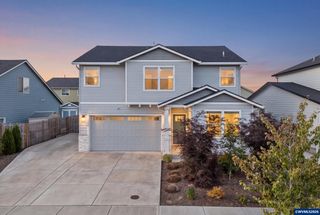 1054 Hickory St, Independence, OR 97351