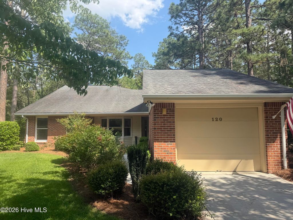 120 Robin Lane B-59, Pinehurst, NC 28374