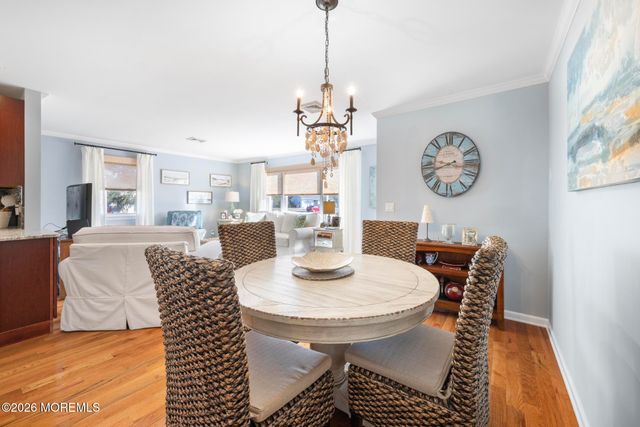 22 Down Court, Toms River, NJ 08757