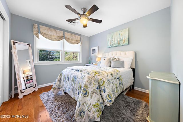 22 Down Court, Toms River, NJ 08757