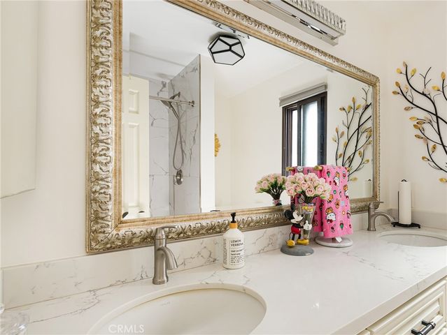 212 E Imperial Avenue E, El Segundo, CA 90245