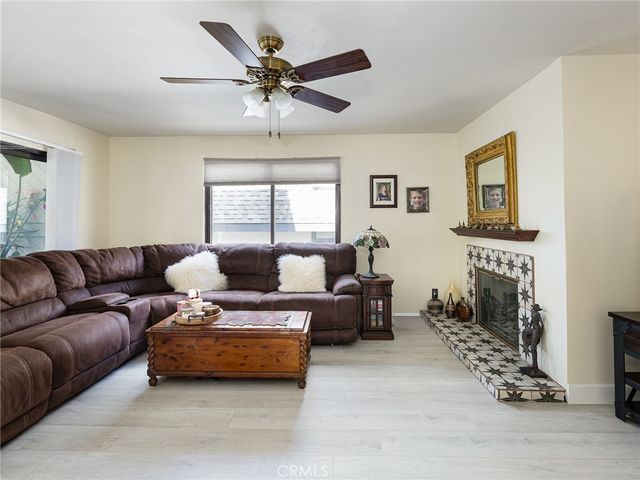 212 E Imperial Avenue E, El Segundo, CA 90245