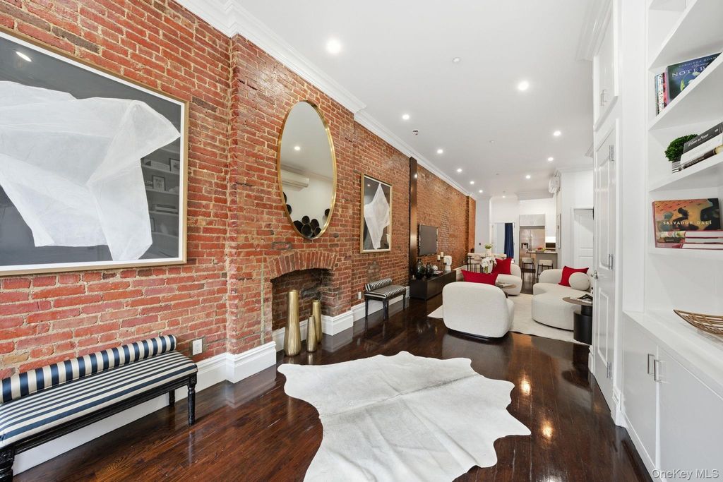 236 W 112th Street, New York (manhattan), NY 10026 — exterior