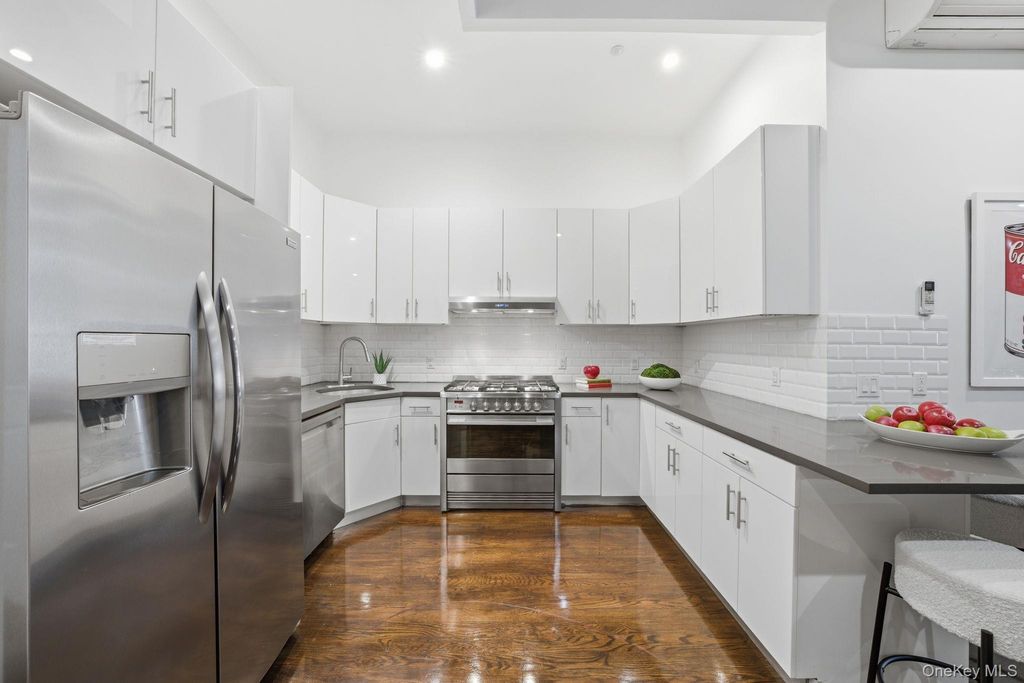 236 W 112th Street, New York (manhattan), NY 10026 — photo 4