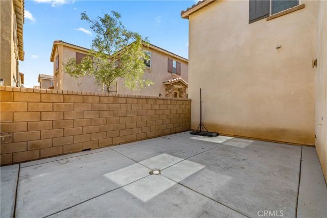 145 Camden Court, Perris, CA 92571