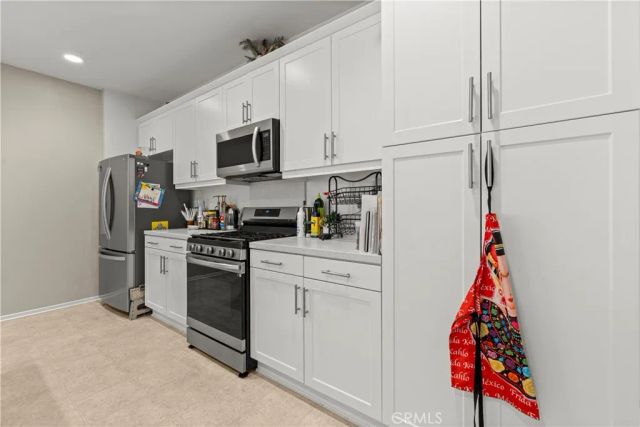 145 Camden Court, Perris, CA 92571