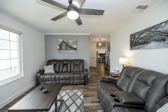 1737 Sanchez Way, Escalon, CA 95320