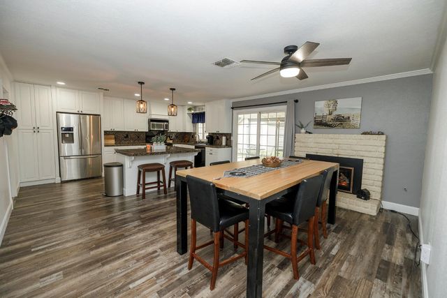 1737 Sanchez Way, Escalon, CA 95320