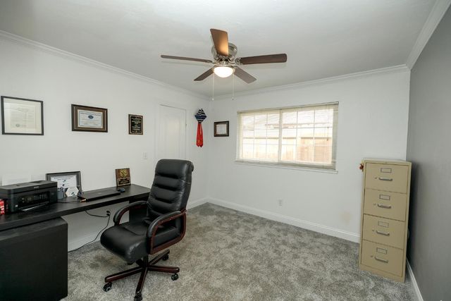 1737 Sanchez Way, Escalon, CA 95320