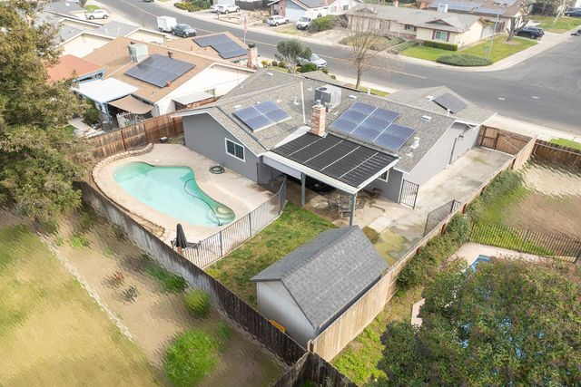 1737 Sanchez Way, Escalon, CA 95320