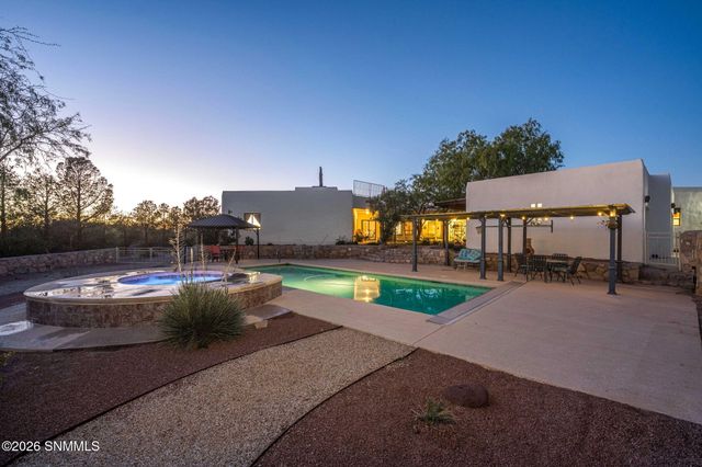 5340 Superstition Drive, Las Cruces, NM 88011