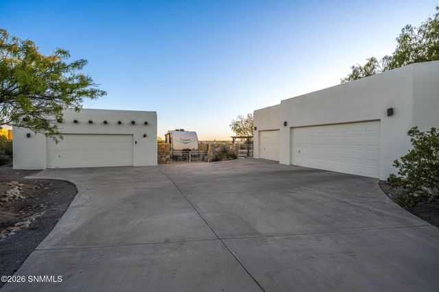 5340 Superstition Drive, Las Cruces, NM 88011