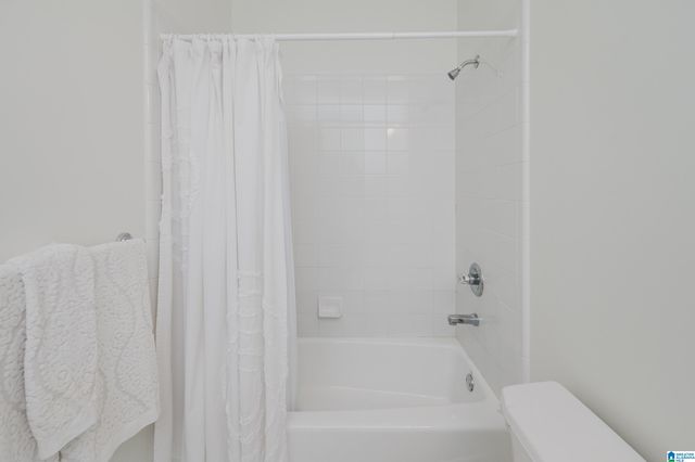 4524 GUILFORD CIRCLE, Hoover, AL 35242