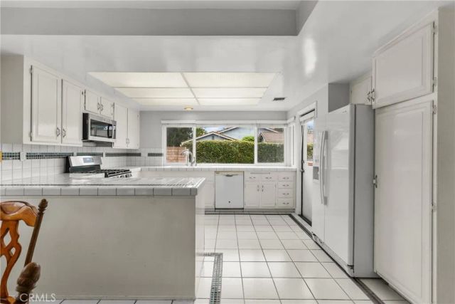19730 Septo, Chatsworth, CA 91311