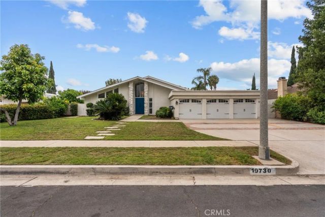 19730 Septo, Chatsworth, CA 91311