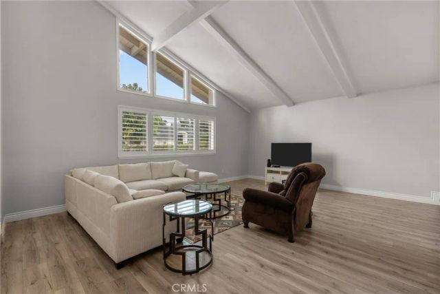 19730 Septo, Chatsworth, CA 91311