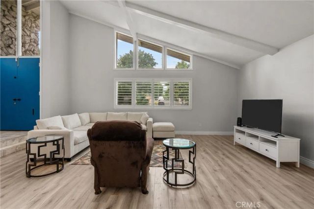 19730 Septo, Chatsworth, CA 91311