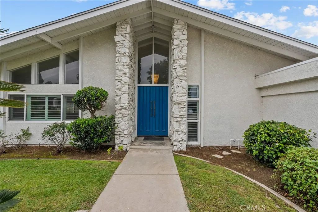 19730 Septo, Chatsworth, CA 91311