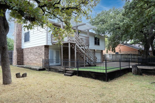 5000 Bama Drive, Arlington, TX 76017