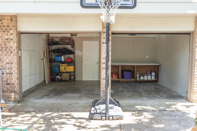 5000 Bama Drive, Arlington, TX 76017