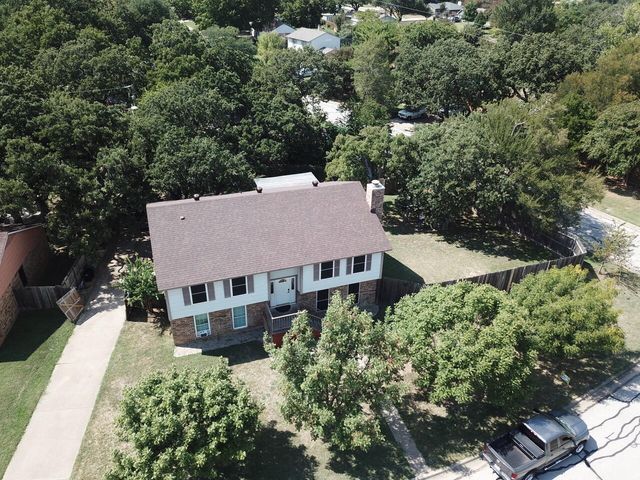 5000 Bama Drive, Arlington, TX 76017