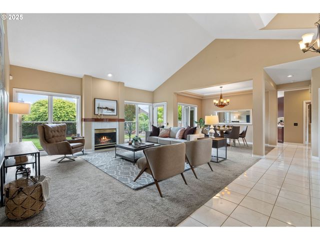 2303 Miller Farm Rd, Woodburn, OR 97071