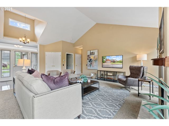 2303 Miller Farm Rd, Woodburn, OR 97071