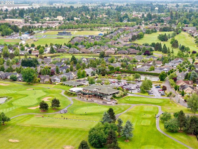 2303 Miller Farm Rd, Woodburn, OR 97071