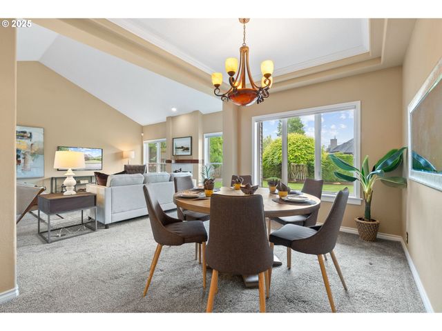 2303 Miller Farm Rd, Woodburn, OR 97071