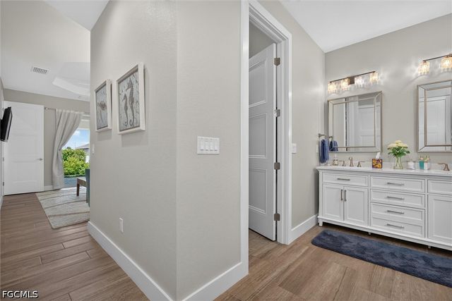 1605 SW 43rd ST, Cape Coral, FL 33914