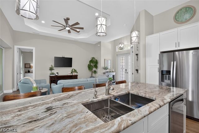 1605 SW 43rd ST, Cape Coral, FL 33914