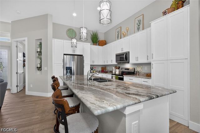 1605 SW 43rd ST, Cape Coral, FL 33914