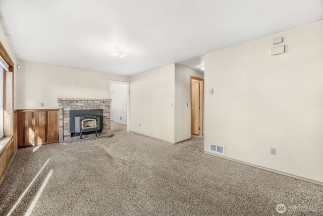 22624 82nd Avenue E, Graham, WA 98338