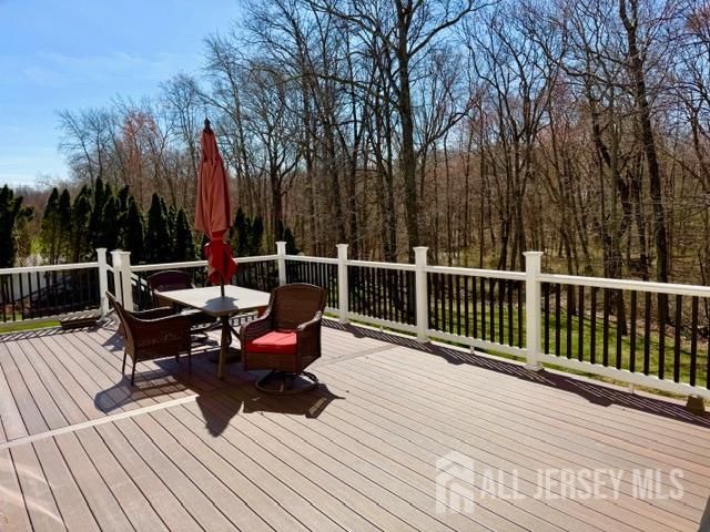 1 Schindler Lane, Monroe, NJ 08831