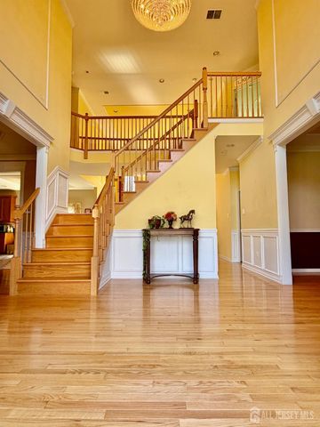 1 Schindler Lane, Monroe, NJ 08831