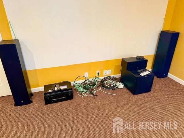 1 Schindler Lane, Monroe, NJ 08831