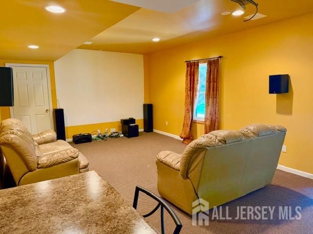 1 Schindler Lane, Monroe, NJ 08831