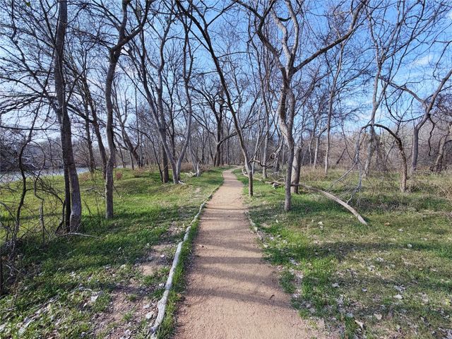 Lot 130 Wailupe CIR, Bastrop, TX 78602